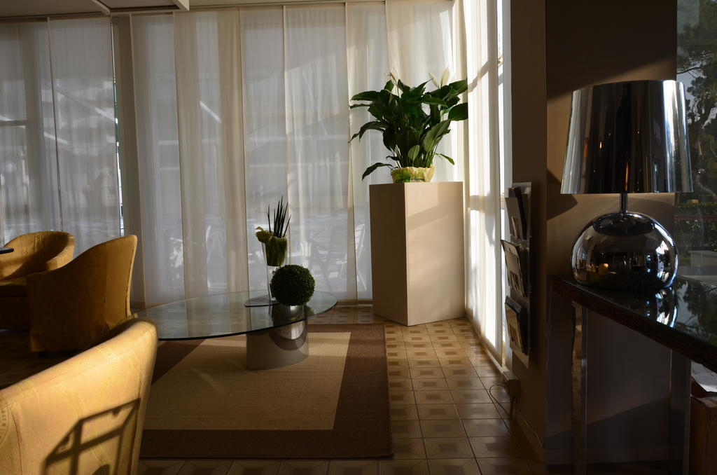 Hotel Mirage Мілано-Маріттіма Екстер'єр фото