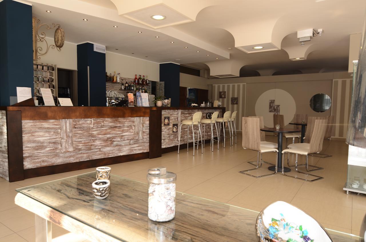 Hotel Mirage Мілано-Маріттіма Екстер'єр фото